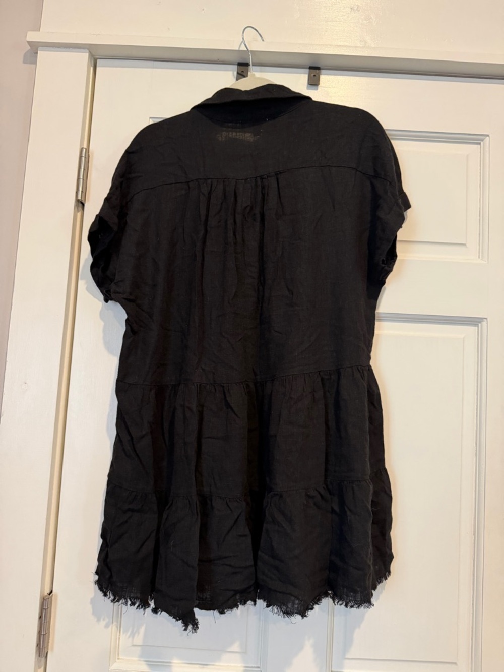 Umgee Black Tiered Short-Sleeve Tunic with Frayed Hem - Picture 4 of 4